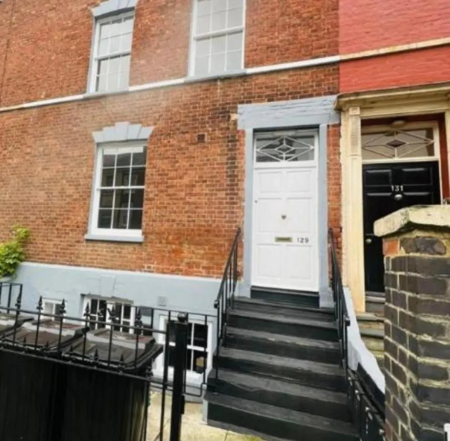 2Bed Central Gloucester- Contractors Welcome GLOUCESTERSHIRE 0*,