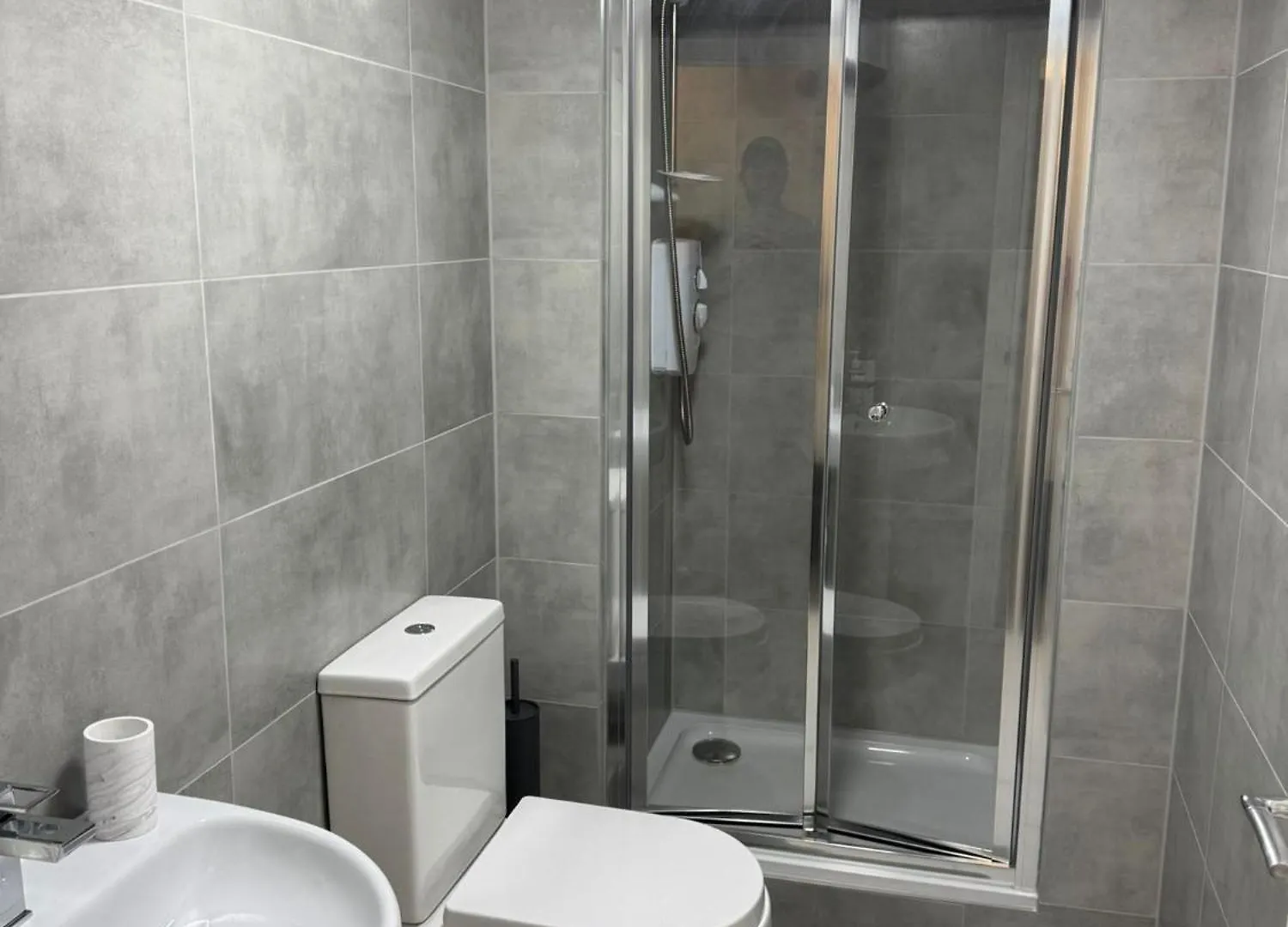 2Bed Central Gloucester- Contractors Welcome GLOUCESTERSHIRE Apartment