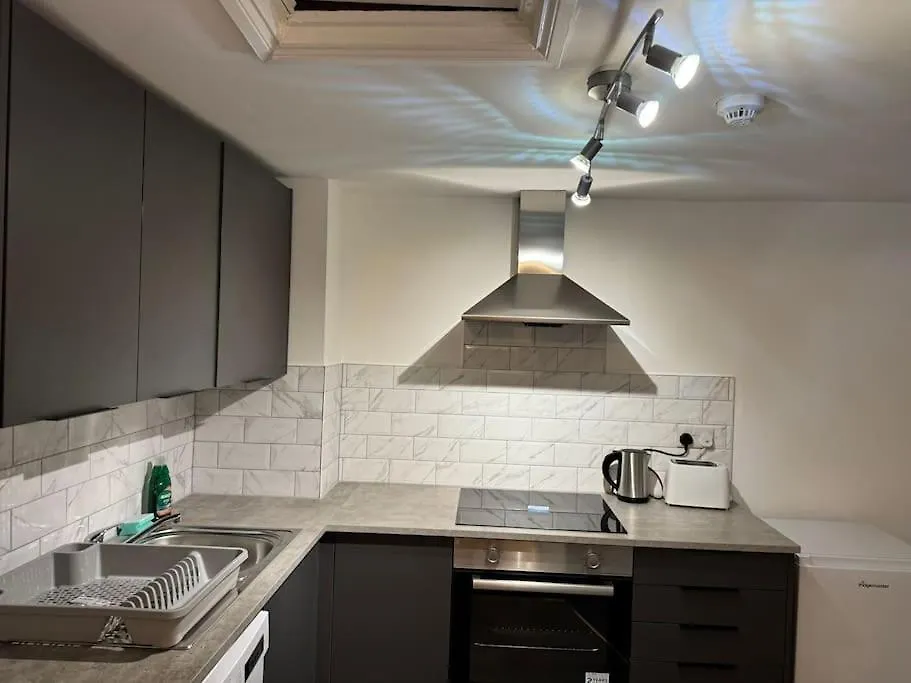 2Bed Central Gloucester- Contractors Welcome GLOUCESTERSHIRE