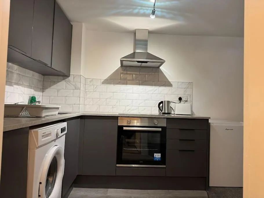 2Bed Central Gloucester- Contractors Welcome GLOUCESTERSHIRE